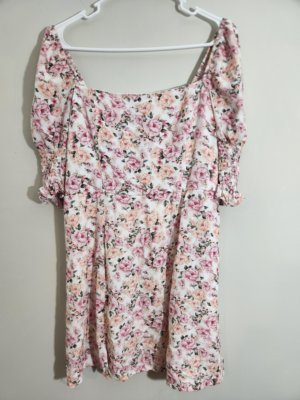 mi ami By Francesca's Peasant Floral Smocked Puff Sleeve Dress Romantic Roses